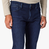 Elevate any occasion in this pair of sleek, dark-wash jeans cut from denim with a luxe look and feel. Made for movement with a higher proportion of elastane, this pair still maintains the texture of an authentic jean. A modern straight leg feels just roomy enough while flattering from every angle.