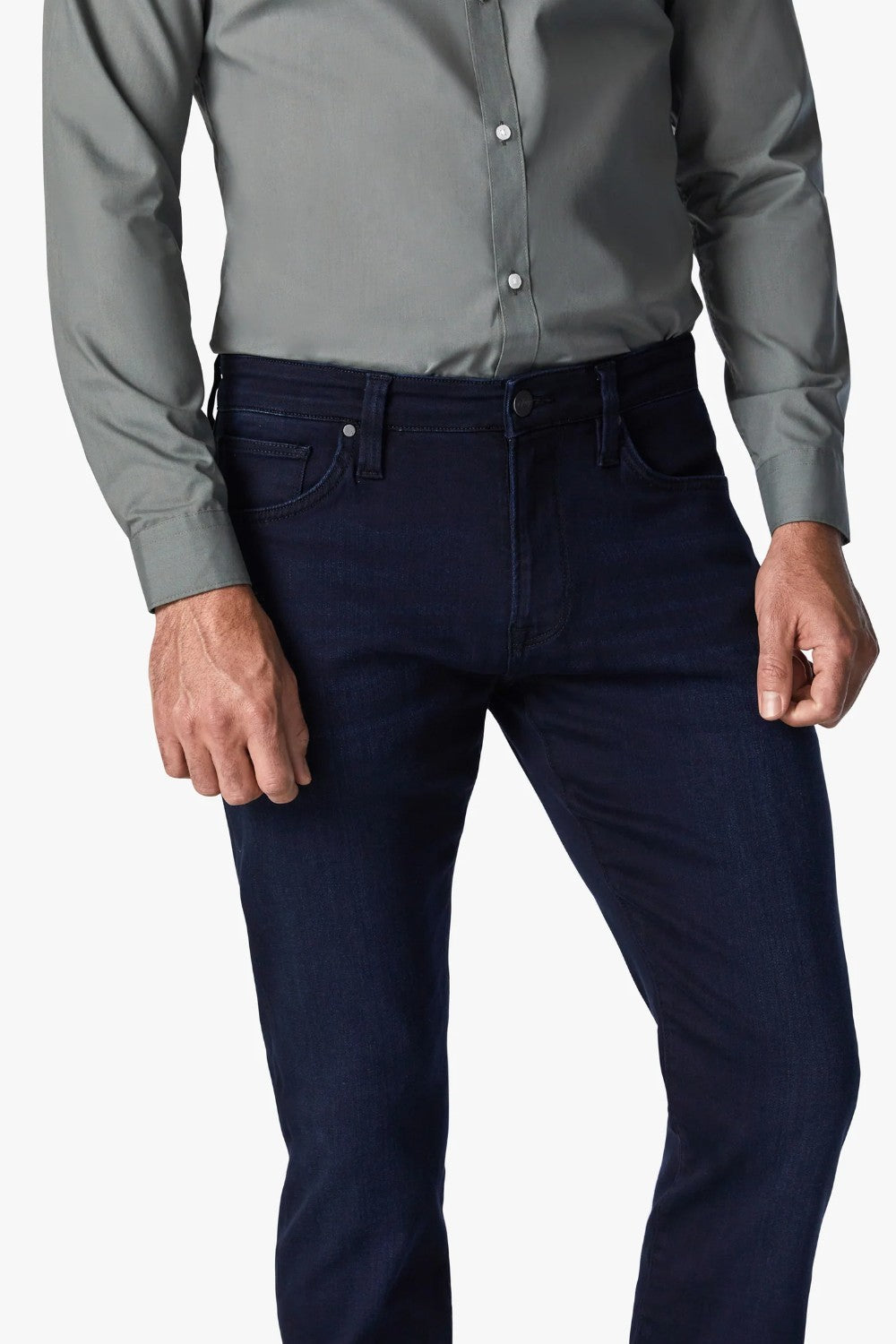 The Ink Rome features a rich dark indigo wash in a denim fabric that can easily get dressed up for any occasion. Features updated flat rivets and a rolled waistband for an ultra modern look. Luxurious stretch fabrication make these ultra comfortable.