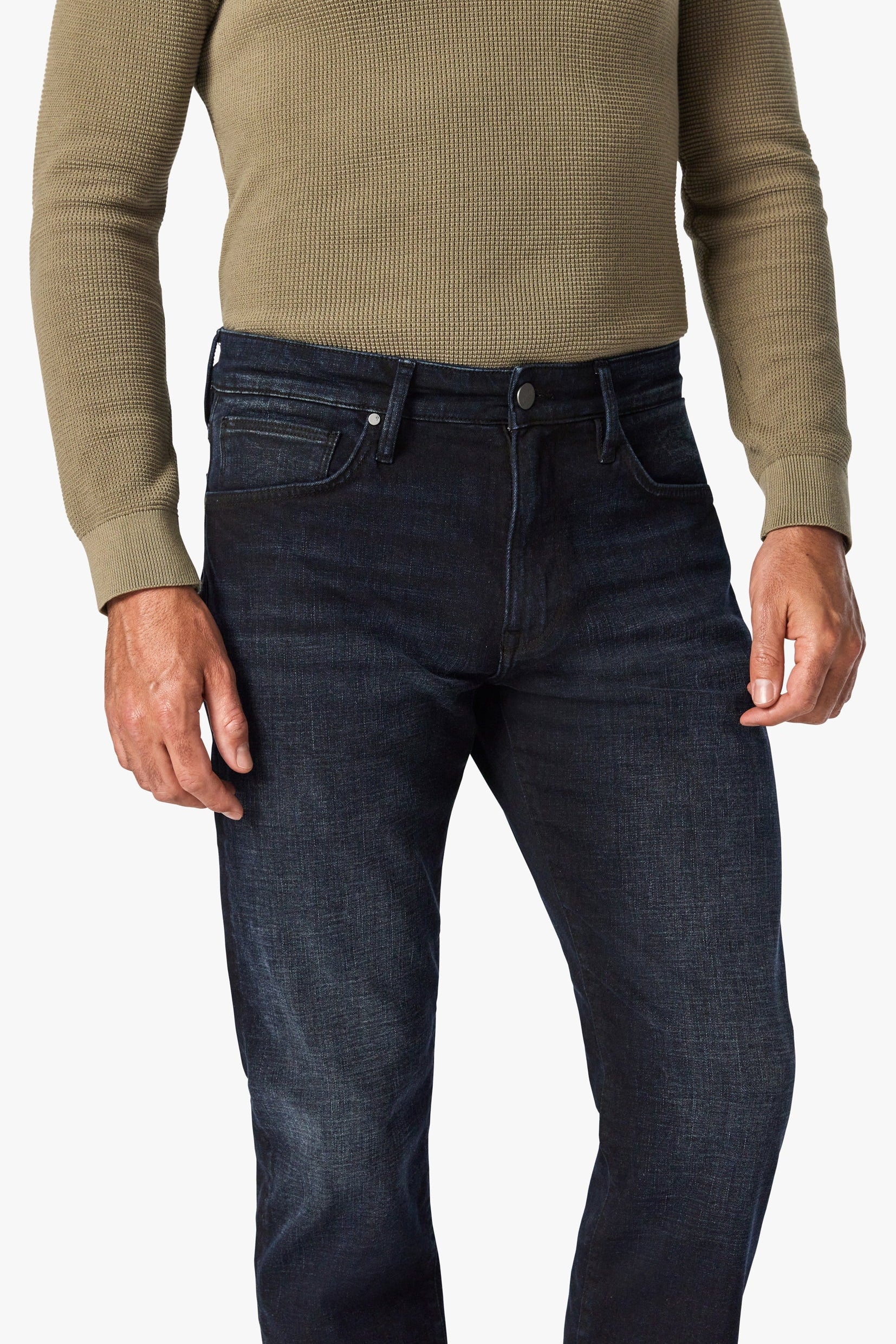 Your go-to jeans just got more sustainable with this pair made with stretchy organic and recycled fabric that looks like authentic, premium denim.