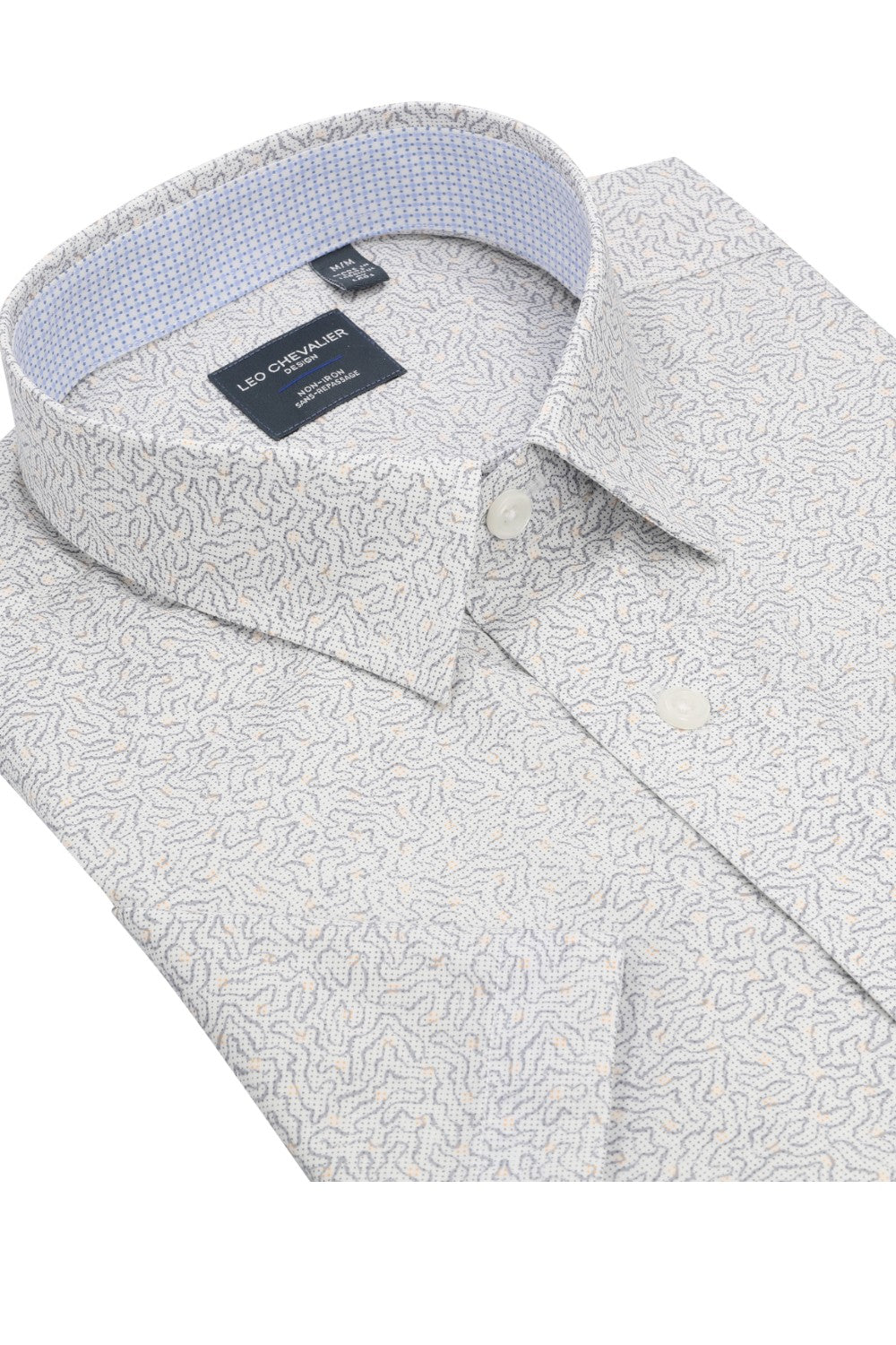 This Leo Chevalier Men's Short Sleeve is crafted from 100% cotton which provides excellent breathability and is non-iron for easy maintenance. The hidden button down collar and tall fit provide a tailored look for any occasion.