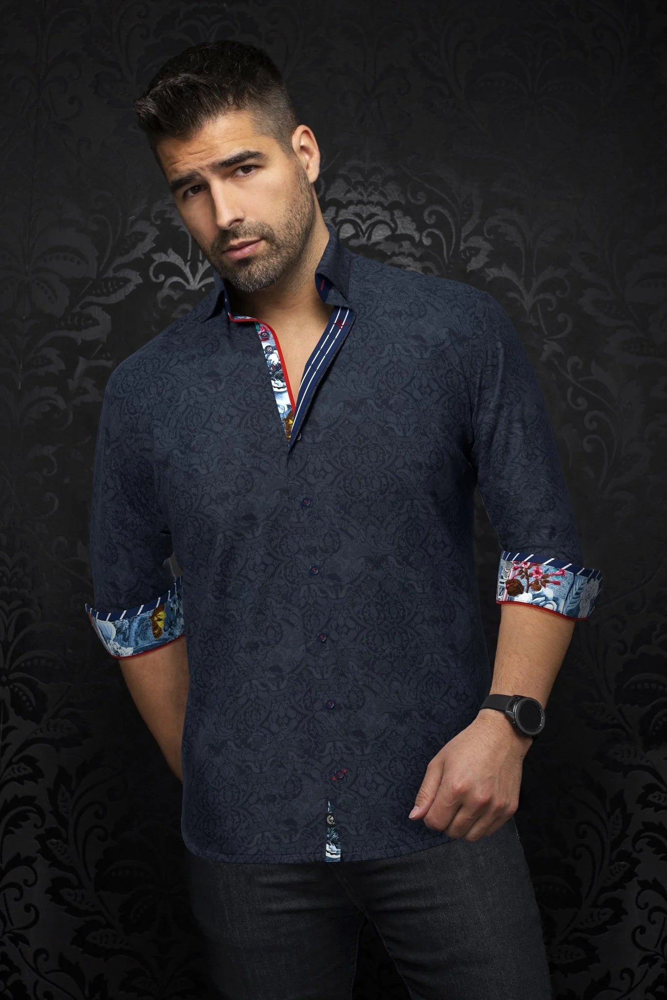 This is a collection of comfortable, performance stretch, fashionable dressy and casual shirts. Stand out from the crowd, thanks to Au Noirs cleaver use of contrasting patterns and sophisticated details. Comfortable with a high quality, performance stretch cotton fabric. 