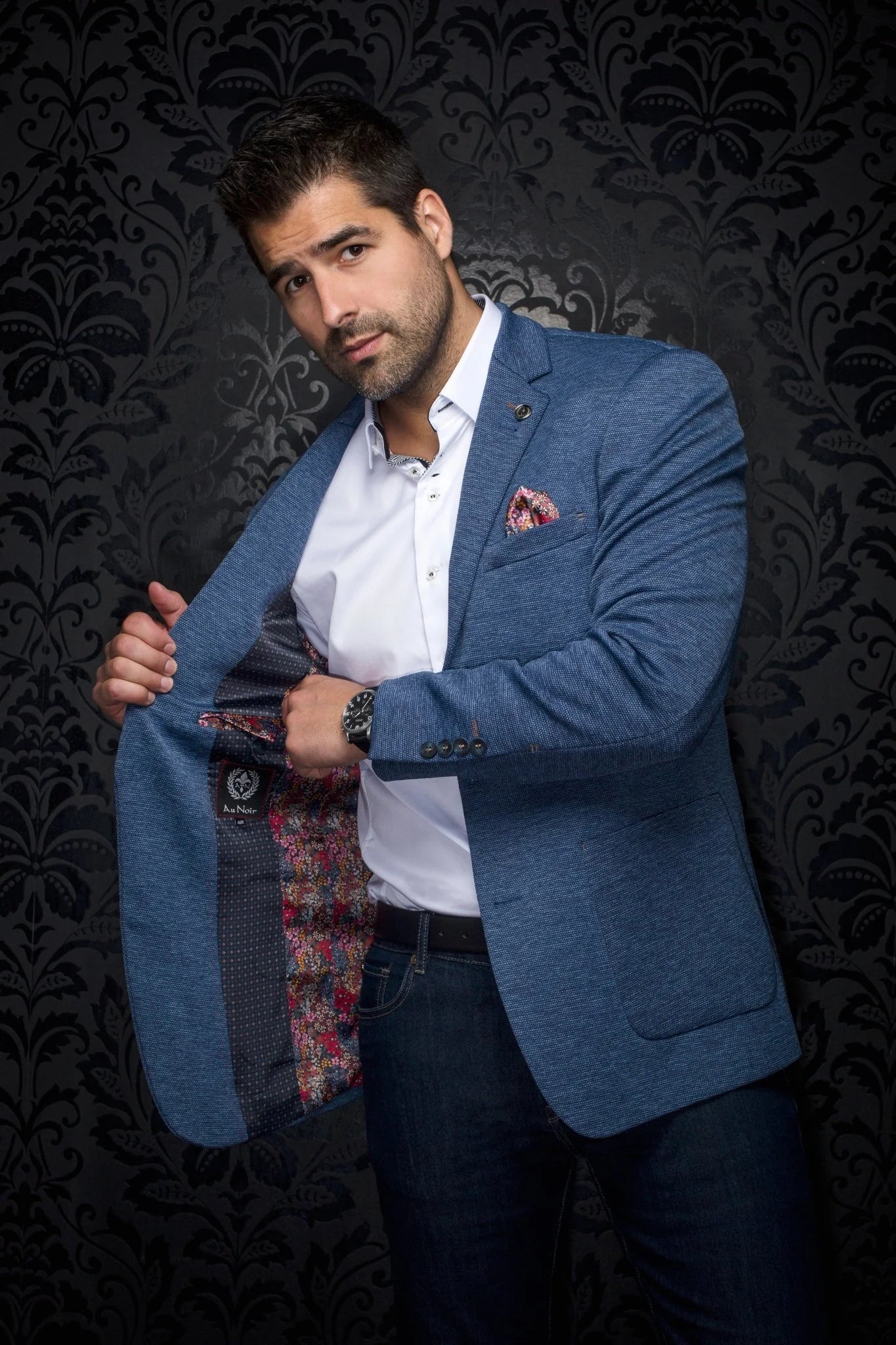 Blazer Fashionable and stretchy for men. Stand out with our sophisticated details and patterned lining. Comfortable with a premium fabric blend offering confidence and freedom of movement. 