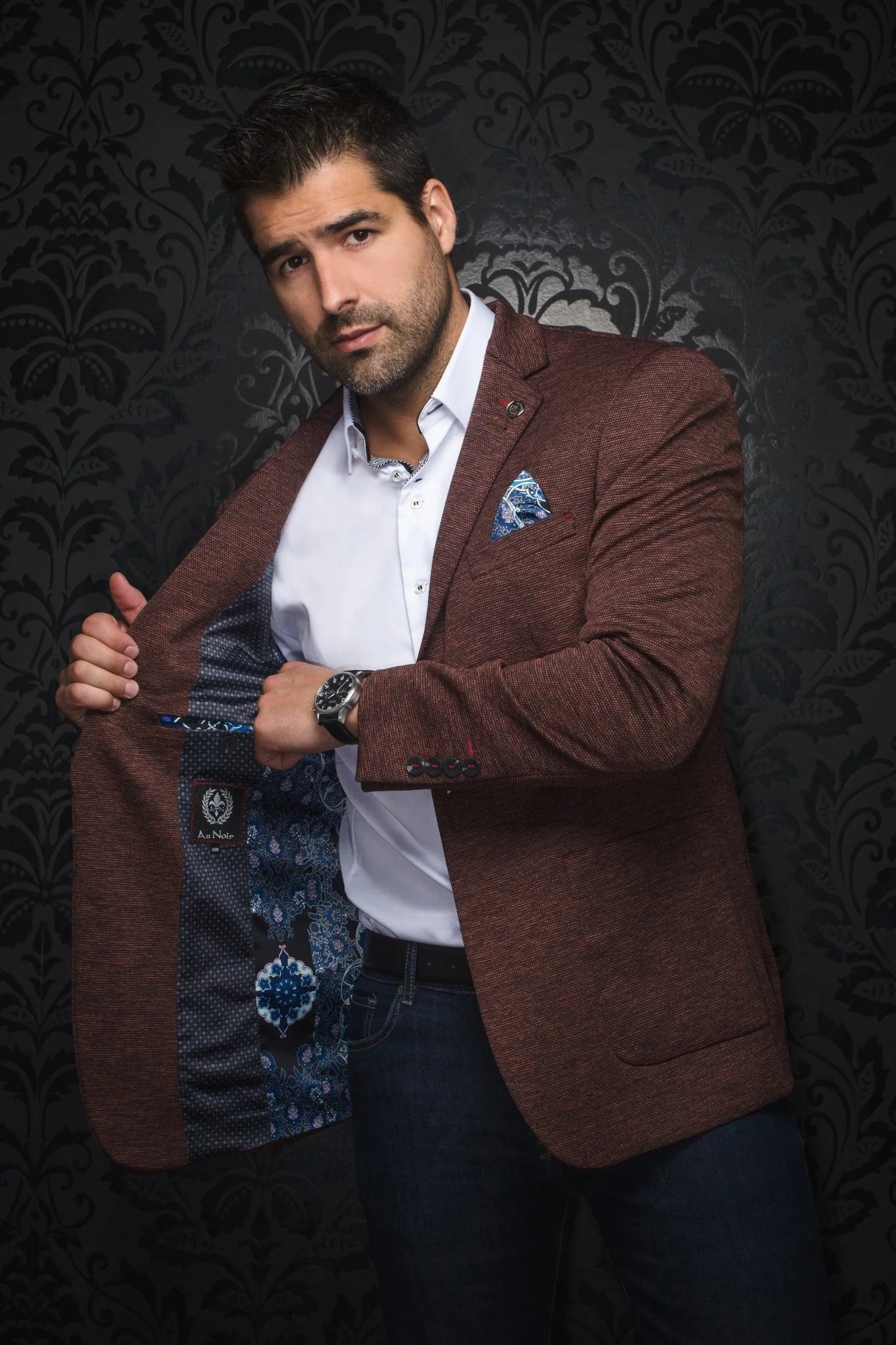 Blazer Fashionable and stretchy for men. Stand out with our sophisticated details and patterned lining. Comfortable with a premium fabric blend offering confidence and freedom of movement. 