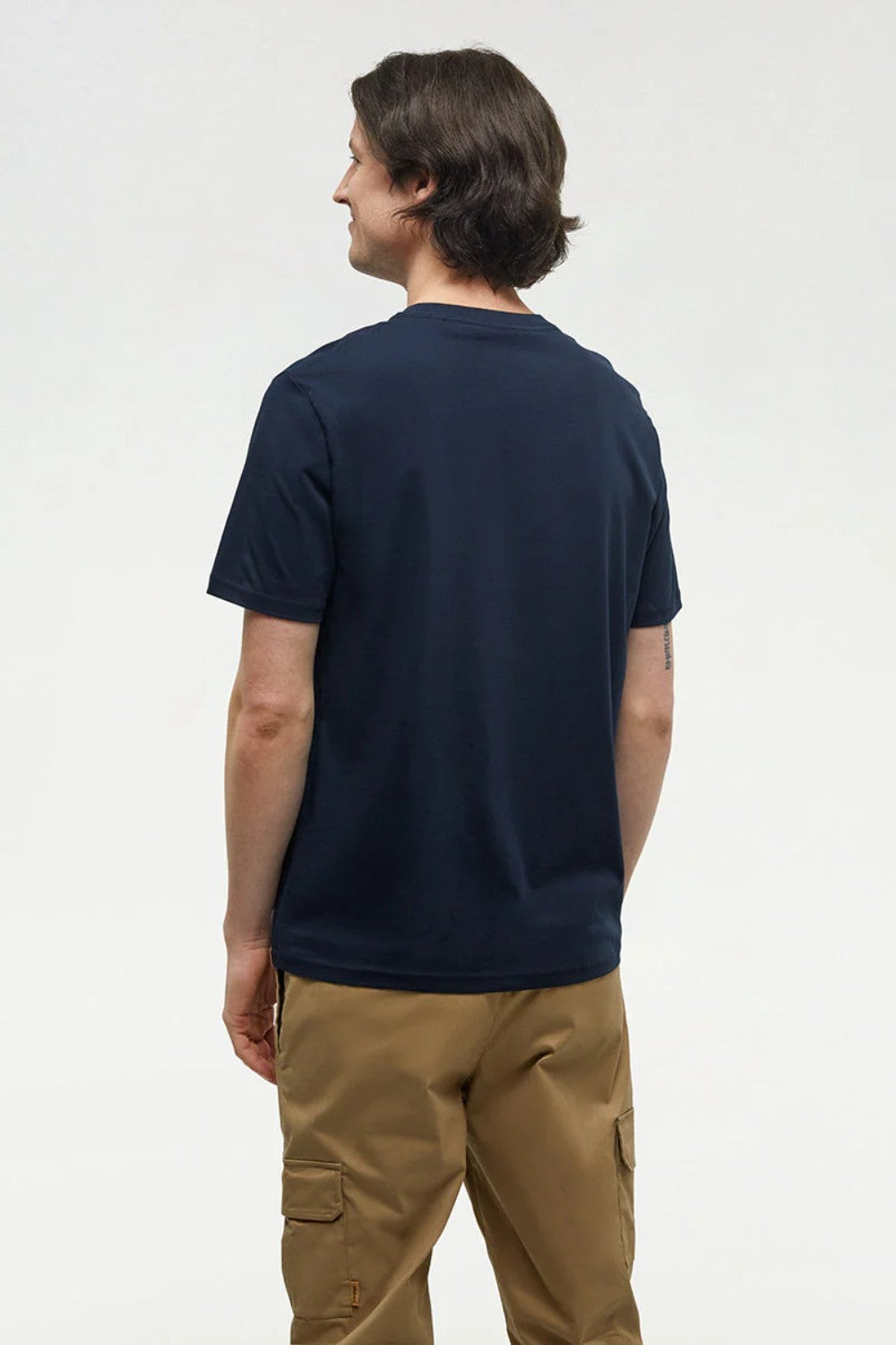 This lightweight organic cotton tee is Cradle to Cradle Certified for sustainability and offers super breathability and comfort, making it perfect for your everyday adventures.