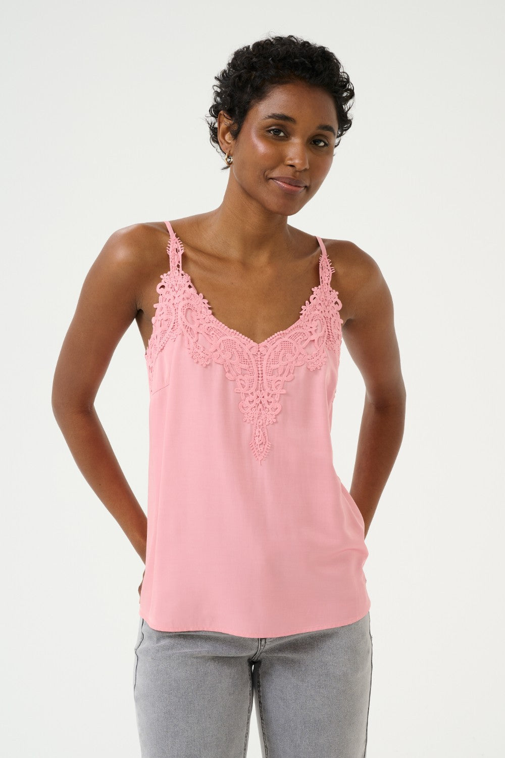 A basic wardrobe essential with an elevated look! The Cream Anna Top is a cami you’re sure to love – it features a classic colour and its comfortable, adjustable straps make it a top that's sure to win you over. Classy enough for a meeting, yet fun enough for drinks with friends? Yes please!