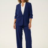 The Cream Cocamia Blazer is a versatile addition to any wardrobe. Perfect for the office or a casual outing, this blazer effortlessly pairs with both work wear and denim. A must-have for those looking for stylish and practical options.