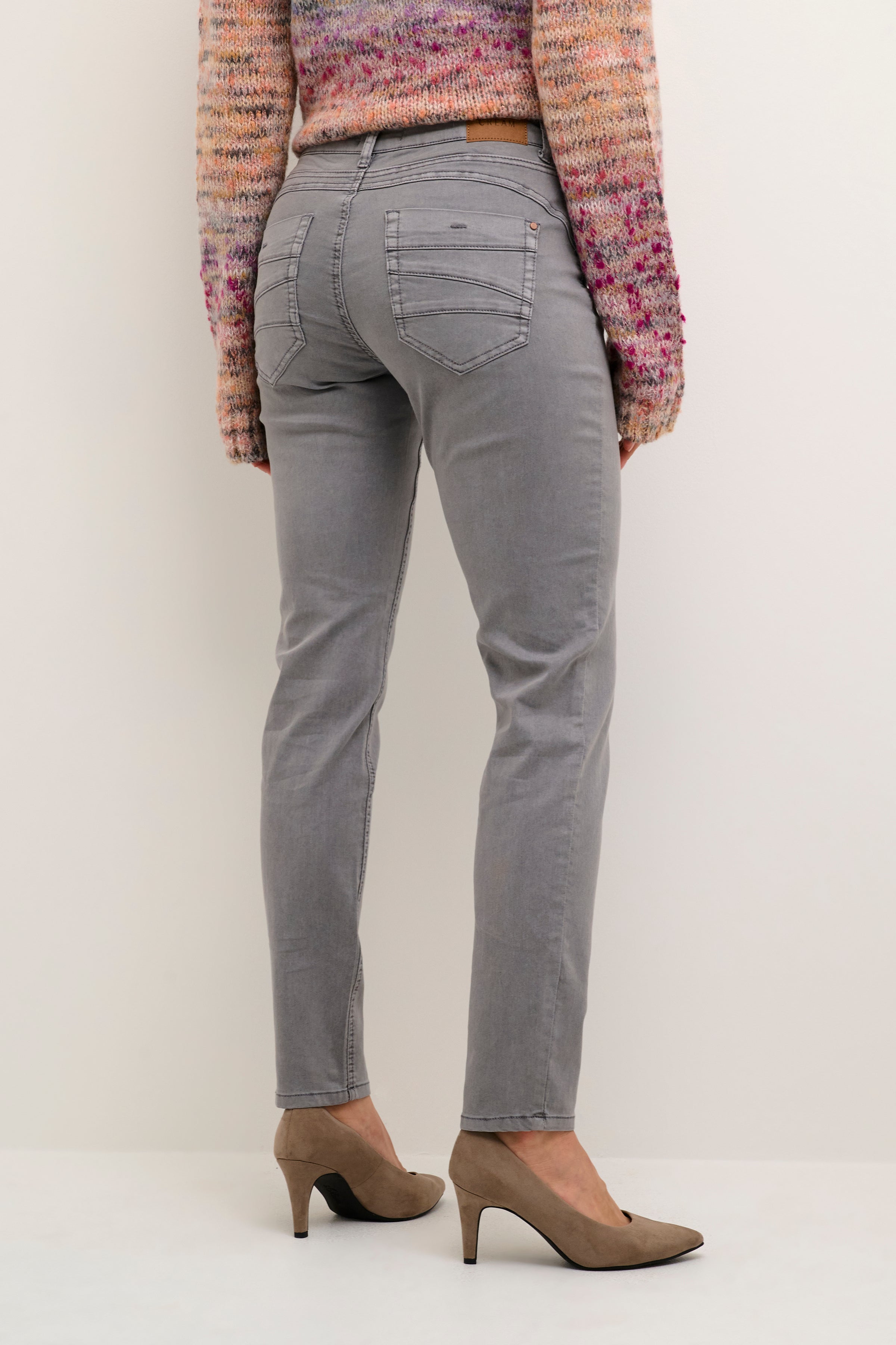 These Cream Lotte Plain Twill Jeans in a Coco Fit will take your outfit game to the next level. 