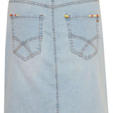 Get ready to strut your stuff in the Cream Zelina Denim Skirt! This knee-length skirt features a pork chop pocket and convenient belt loops. The subtle colour stitch detail on the back pockets adds a touch of playfulness to your look. Say hello to your new go-to skirt!