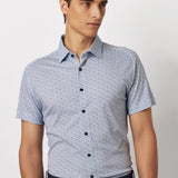 FEEL FLEXIBLE
• Jersey shirt with Kent collar
• Slim Fit with maximum comfort
• Unique cut for unlimited freedom of movement
• Smooth button placket
• Raglan sleeves without annoying seams
• Rounded back yoke