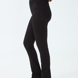 No wardrobe is complete without spectacular black jeans! For women with slimmer curves, consider our super-flattering Suzanne Onyx Denim. Available in petite.