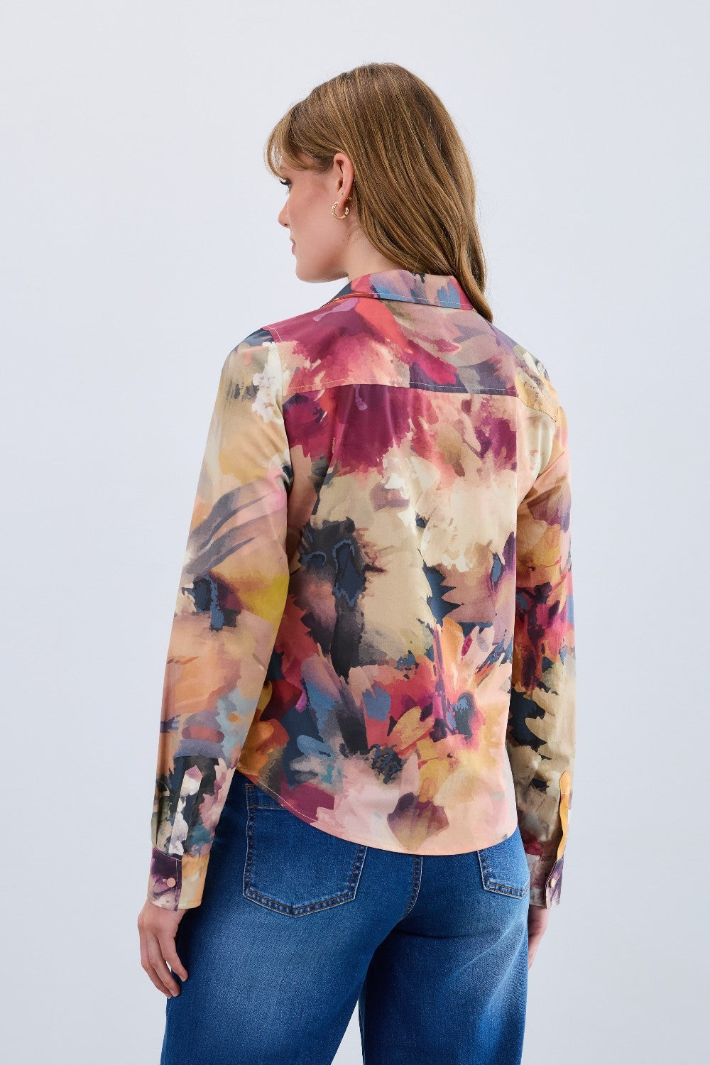 The FDJ Long Sleeve Split Neck Shirt combines timeless design with modern flair. Featuring a stylish split neck and soft, breathable fabric, it offers both comfort and sophistication. Perfect for layering or wearing on its own, this shirt enhances your everyday look with ease and confidence. Upgrade your wardrobe with a versatile piece that effortlessly balances style and comfort.