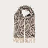 So cute: With the FRAAS cashmink scarf with heart and LOVE design, you'll be warmly wrapped up on cold winter days and will definitely be in a good mood. The scarf is 35 x 200 cm and can be combined with a casual jeans look or an elegant business outfit. The cashmink material, FRAAS' specialty, guarantees a pleasant wearing experience: soft, beautifully warm and gentle on the skin.
