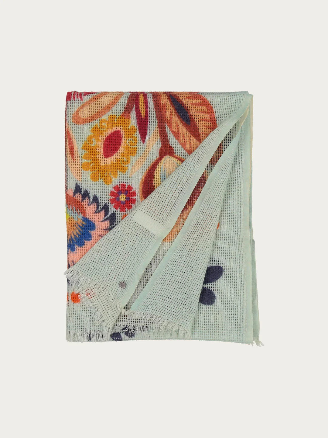 This boho style stole is playful and romantic. The 70 x 180 cm scarf from FRAAS with a floral print and openwork pattern is made from a wool blend and is the ideal accessory for cooler days. Put the stole around your shoulders or wrap it around your neck. Thanks to the bright colours of the floral print, this accessory is a real eye-catcher.