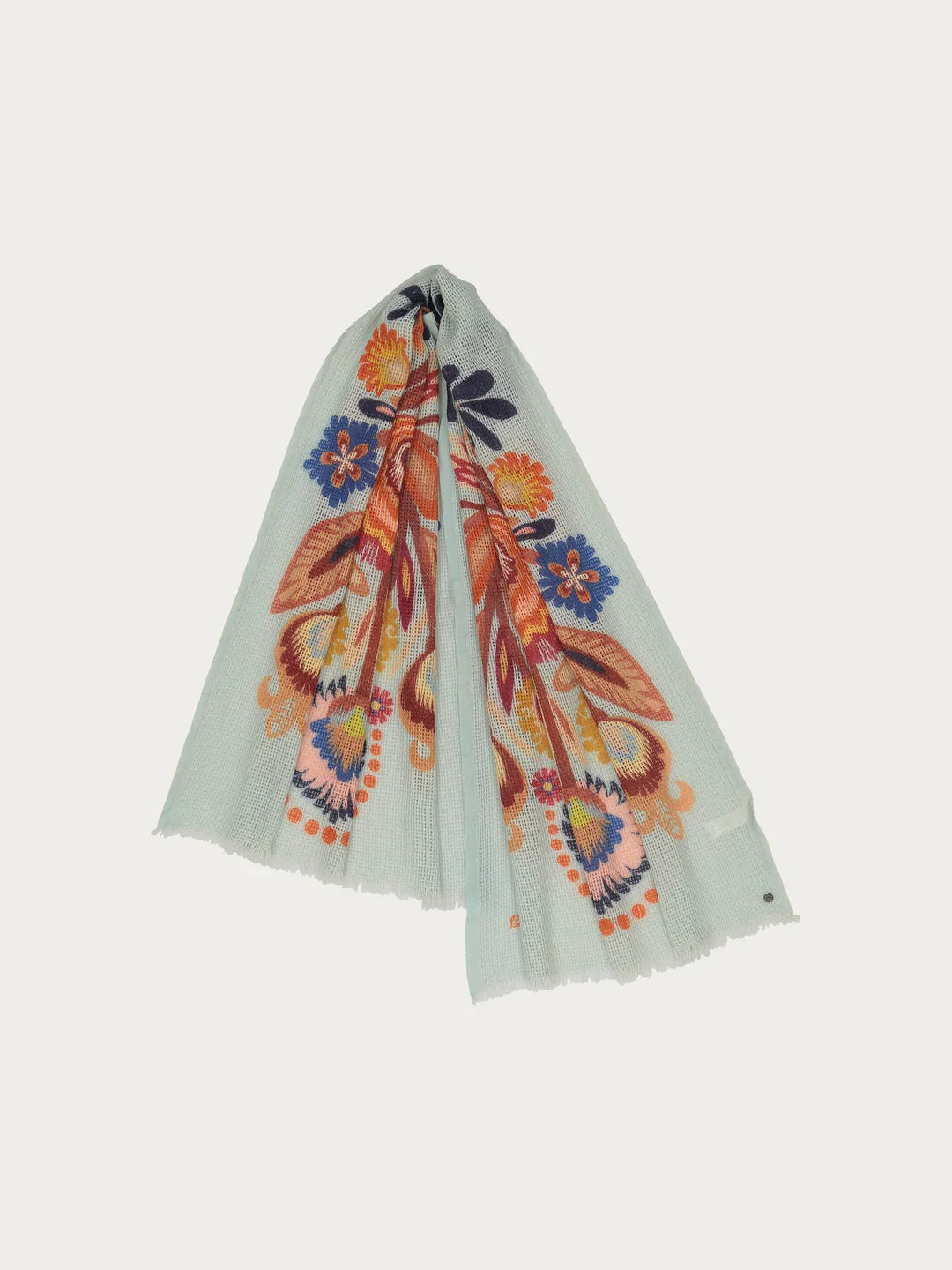 This boho style stole is playful and romantic. The 70 x 180 cm scarf from FRAAS with a floral print and openwork pattern is made from a wool blend and is the ideal accessory for cooler days. Put the stole around your shoulders or wrap it around your neck. Thanks to the bright colours of the floral print, this accessory is a real eye-catcher.