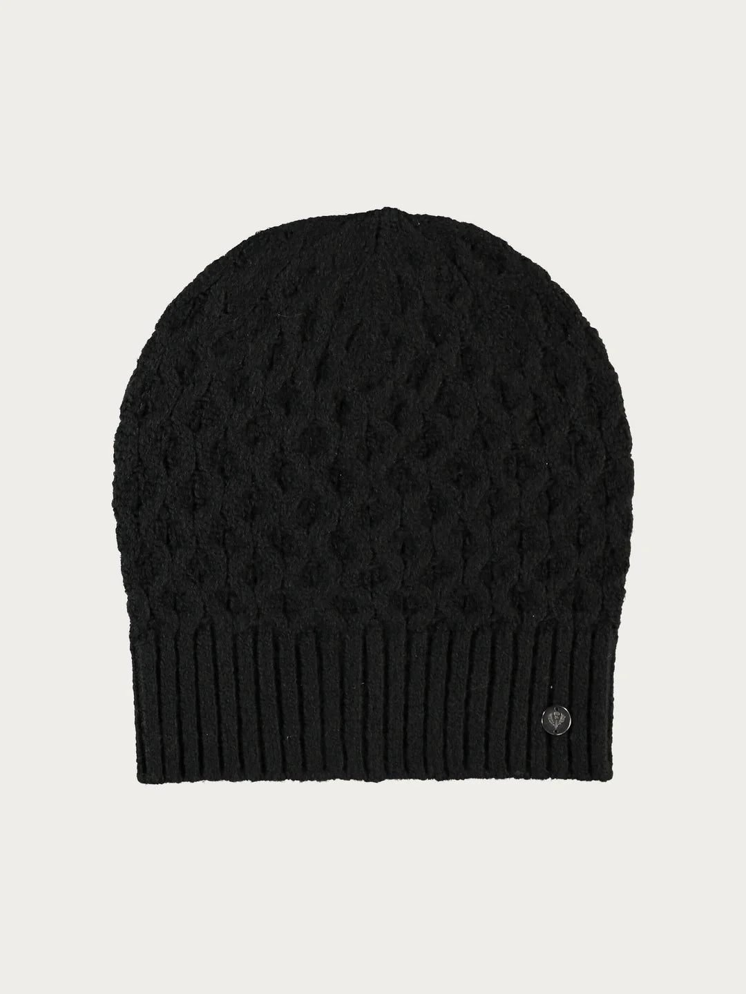This makes winter fun: the hat with a 3D honeycomb pattern looks great and keeps your head and ears nice and warm even in cold temperatures. Thanks to the wide cuff, the knitted hat fits perfectly on the head and can be combined with a sporty casual outfit or a business style with an elegant coat.