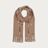 Elegant accessory for the cold season: The stole with window pane check perfects every outfit. Thanks to the sophisticated colour change in the stripes, it looks as if the yarn is shimmering. Combine the scarf with an elegant blazer, a winter coat or a sweater and jeans. With its 65 x 195 cm, the FRAAS stole can do anything and always looks good.