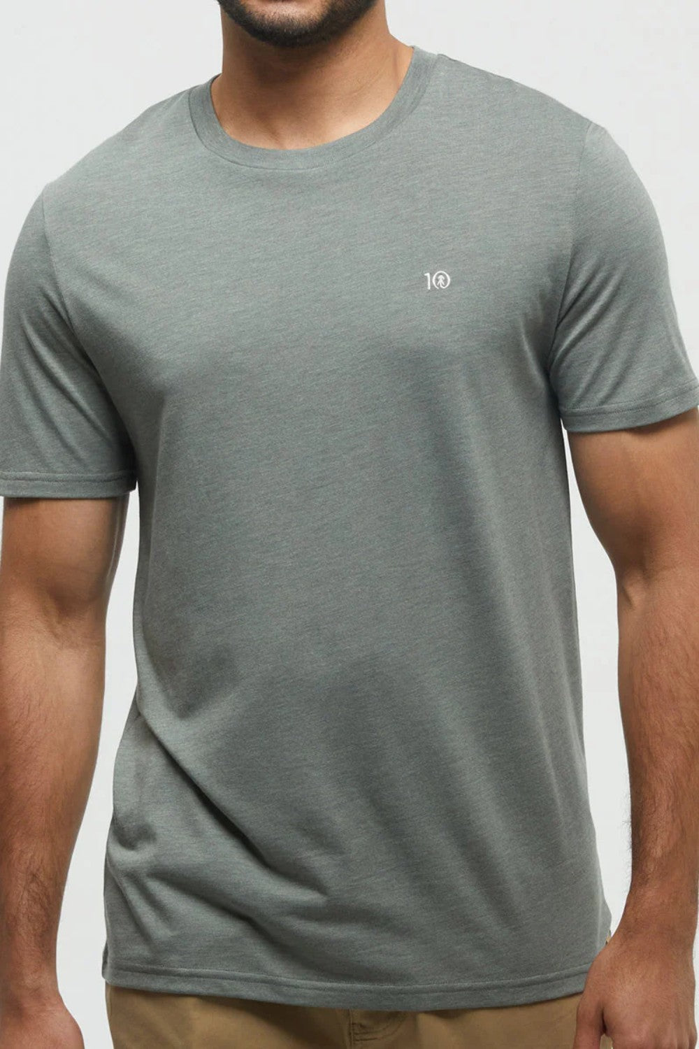Lightweight, super soft and comfortable, this jersey tee is your perfect easy-to-wear go-to for all your adventures, big or small.