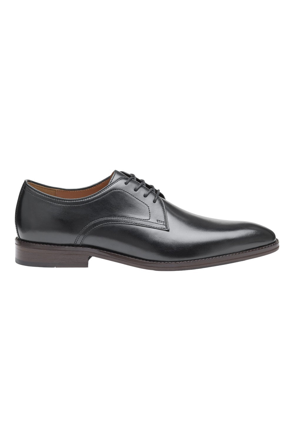 Crafted from luxurious Italian calfskin, the Sullivan Plain Toe features a leather lining for a comfortable and chic fit. The highly cushioned and removable TRUFOAM footbed adds ultra-light rebound while the lightweight EVA midsole and leather rubber outsole provide durability and support. Made in a Silver Rated Leather Work Group Tannery, this shoe is sure to impress with its quality and craftsmanship.