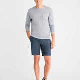 The Calcutta Shorts are made of a lightweight and stretchy performance based woven fabric that looks good and feels even better. Features like a rubberized waistband ensure a sturdy fit and feel.