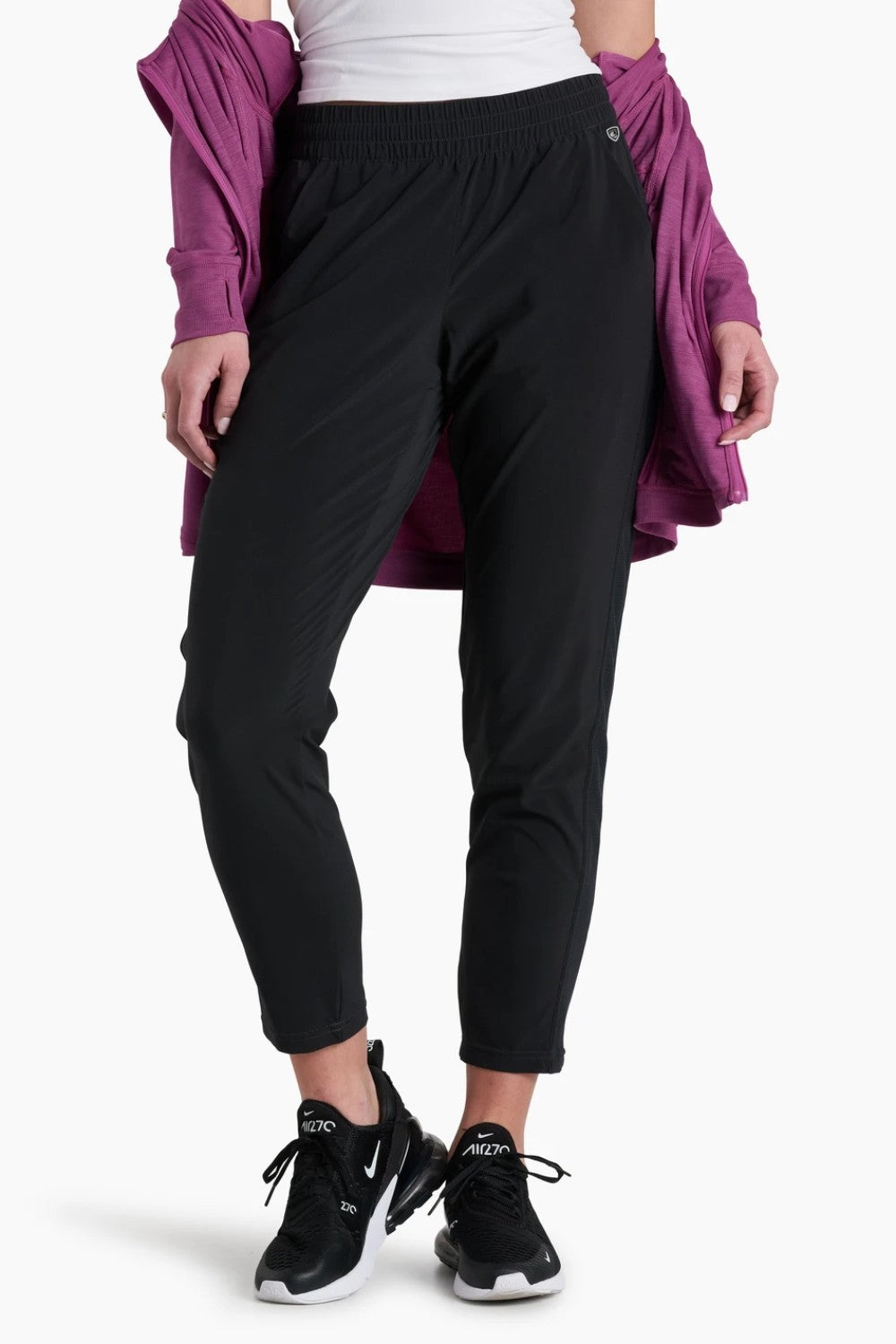 Featuring a streamlined look, the lightweight VANTAGE Crop will elevate any adventure. A pull-on waistband with drawcord combines with stretch and rebound for the ideal fit that never loses form. Quick dry, moisture-wicking performance with maximum sun protection to extend your time outdoors.