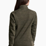 Cozy warm and built for action! Inspired by our jacket series, the AKTIVATOR features multiple weights of premium fleece strategically placed for temperature-regulating comfort and performance. Softshell accents add durability while stylish princess seams provide an impeccable feminine fit.
