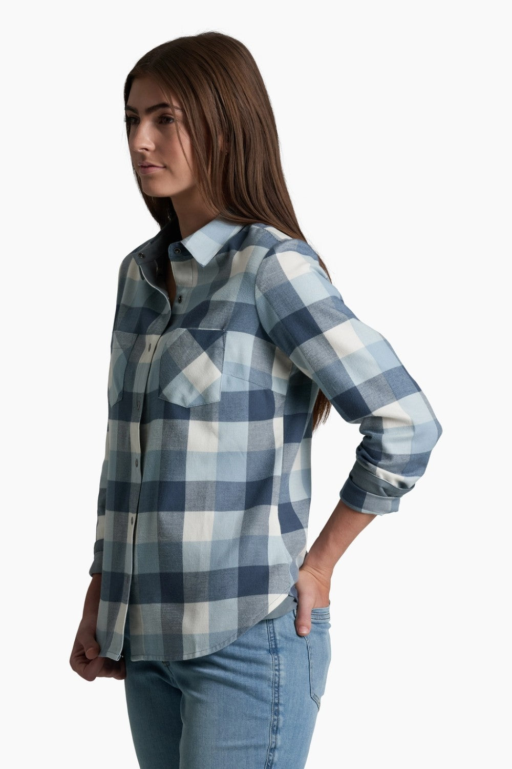For work, play, and everything in between, the DARCY Flannel can do it all. Our incredibly soft cotton and Tencel fabric delivers breathable comfort for any activity. Featuring a relaxed fit with room to layer underneath, our cozy snap-up design features contrasting fabric details for a stylish touch.