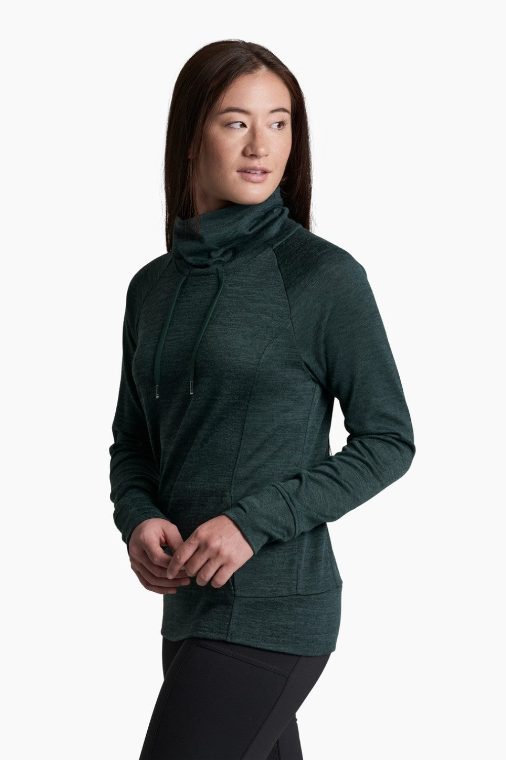 Featuring our soft, midweight sweater fabric and a cozy cowlneck, the ELIA™ bridges the gap between active and everyday. For casual social gatherings, office work, or layered-up performance, this versatile top delivers a flattering fit to any adventure. Equipped with a kangaroo pocket and signature thumb loops.