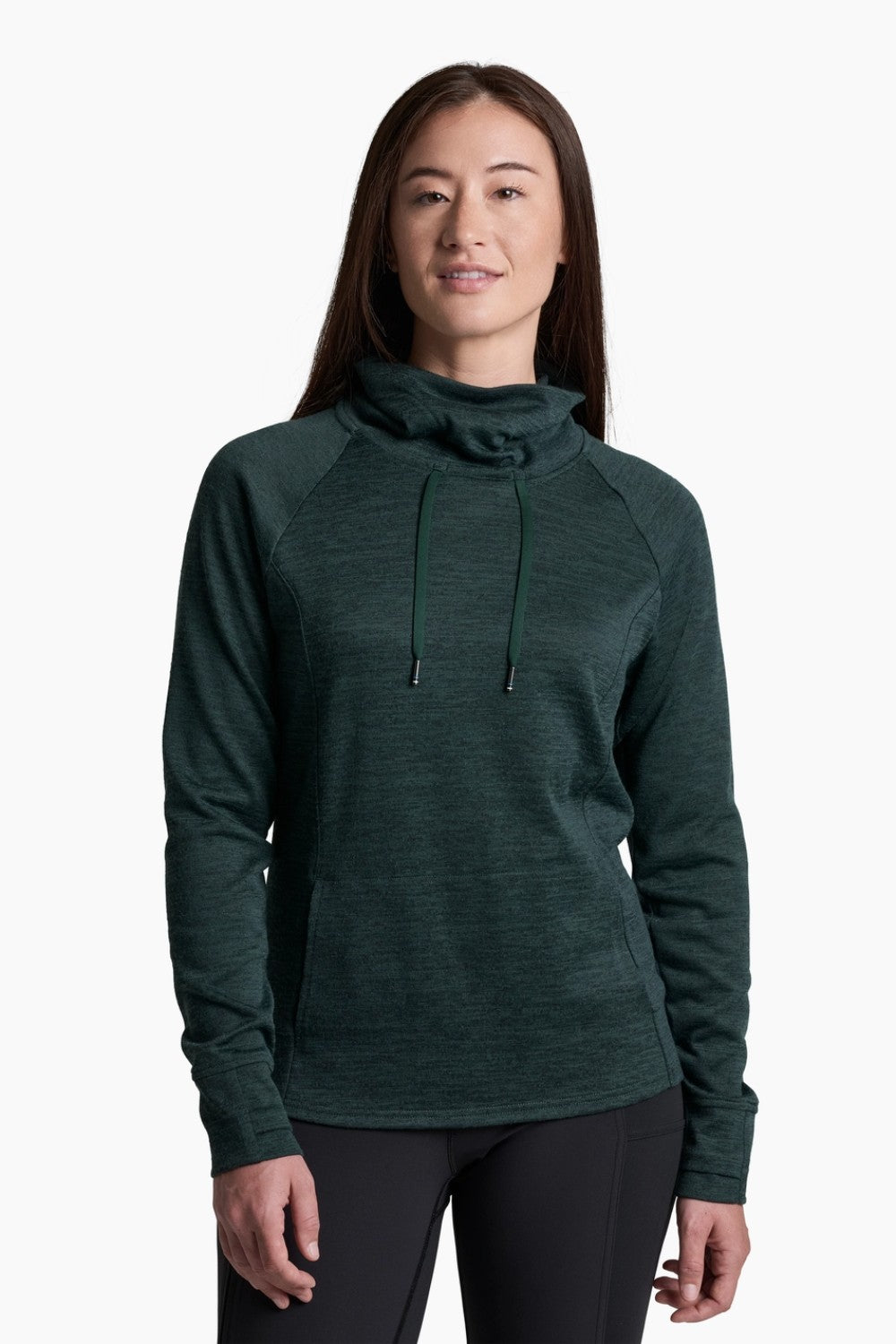 Featuring our soft, midweight sweater fabric and a cozy cowlneck, the ELIA™ bridges the gap between active and everyday. For casual social gatherings, office work, or layered-up performance, this versatile top delivers a flattering fit to any adventure. Equipped with a kangaroo pocket and signature thumb loops.