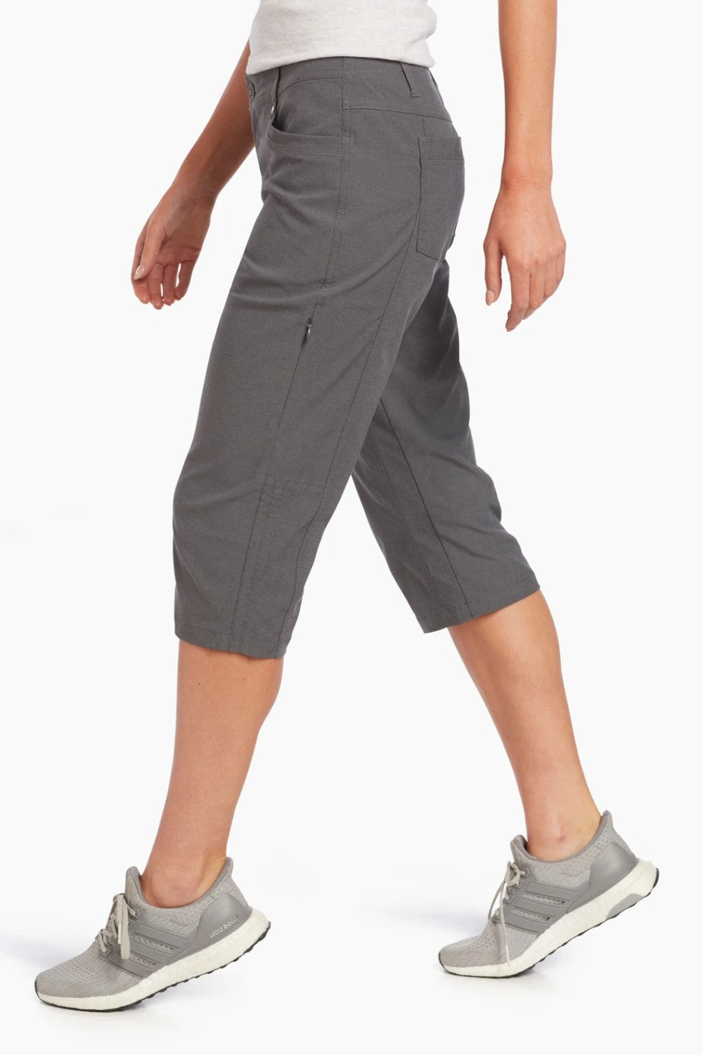 Work, travel, or on the trail, the versatile TREKR™ KAPRI is made for women on the move. Soft yet durable, this capri features superior stretch with rebound to maximize every stride while maintaining form and fit. Innovative side seams cinch up for easy conversion into shorts! Premium everyday comfort and two-for-one performance.