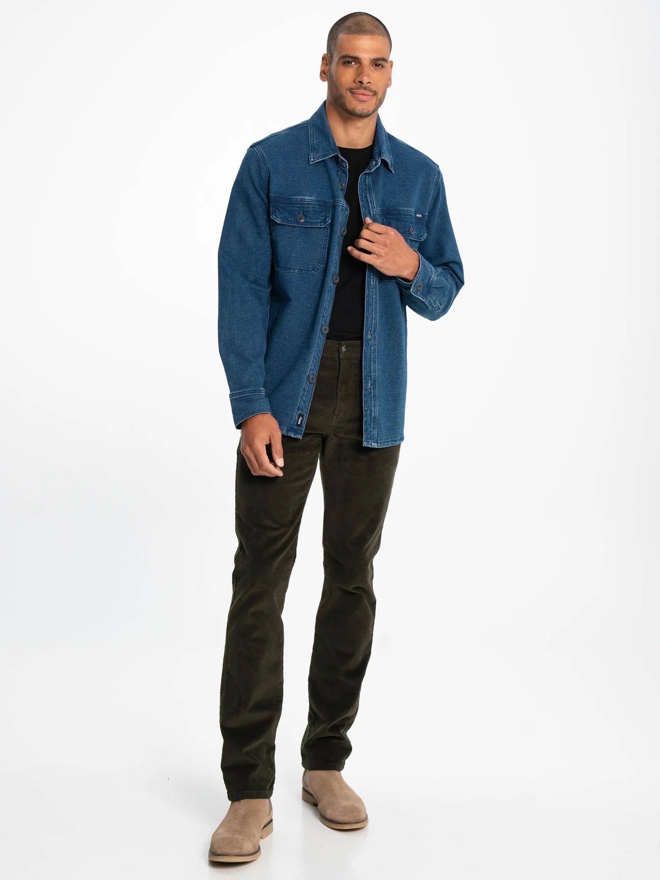 Perfect for everyday activities, this knitted denim casual shirt style vest will satisfy you with its trendy look and versatility.