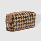 The Louenhide Brianna Makeup Bag is the perfect addition to your beauty routine. Exude style on your next adventure with the visually captivating camel and black houndstooth pattern. Complete with a set of makeup brushes, this women’s small makeup bag is the perfect size for travel.