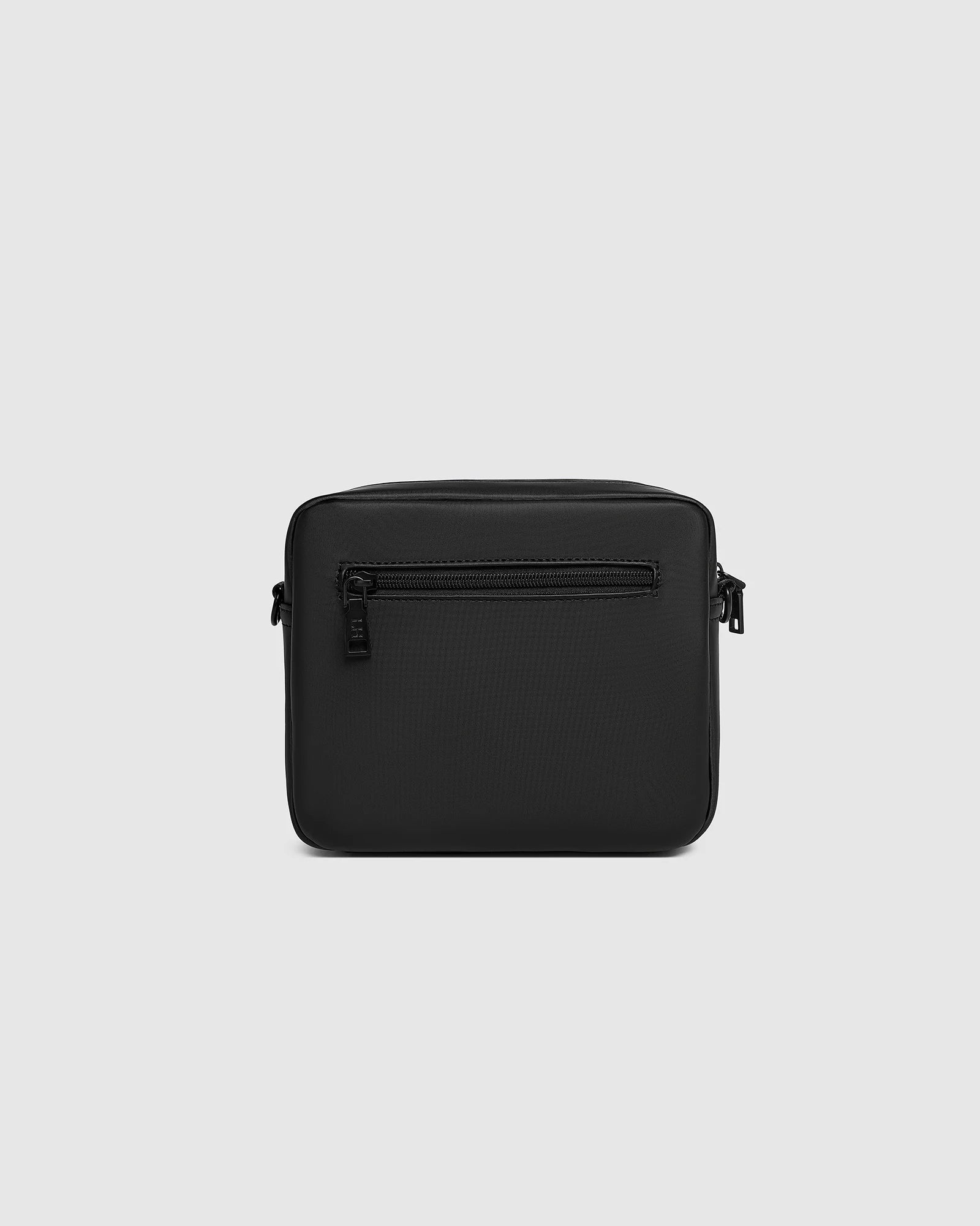 The Louenhide London Crossbody Bag strikes the perfect balance between simplicity and style. While the classic, compact, camera-bag shape is perfect for storing more than the everyday essentials, the multi-compartment design keeps everything you need within reach. From your phone, wallet and keys to your digital camera, a small water bottle and more - when life is on-the-go, take a bag that’s built for movement. Featuring an adjustable webbing strap to ensure comfort, this women’s crossbody bag is the idea