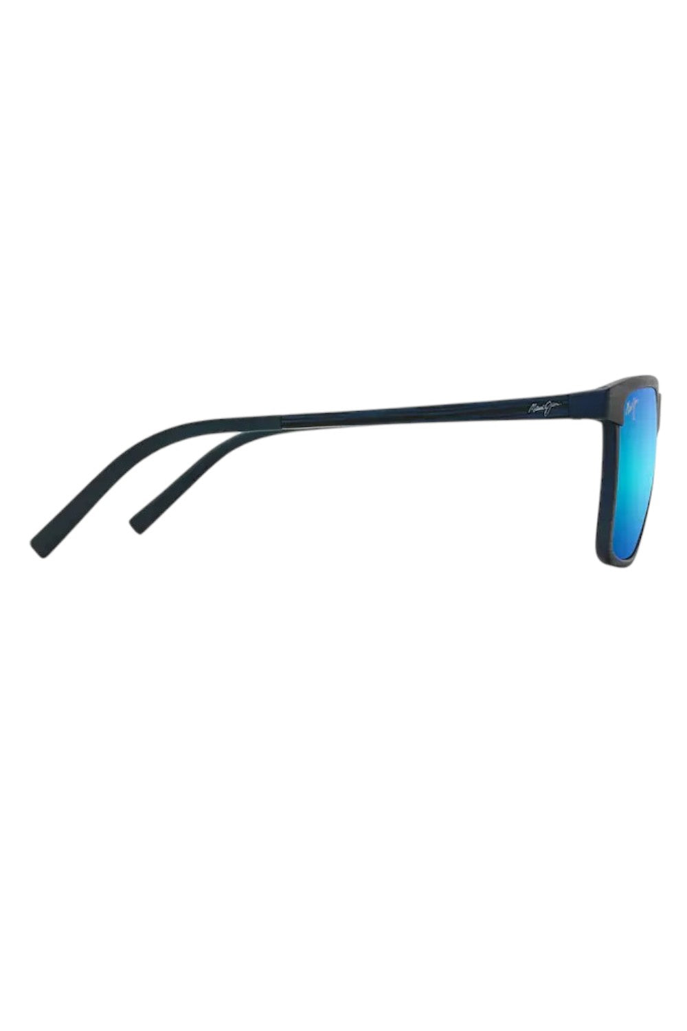 There truly is only One Way to enjoy the outdoors — with protected and vibrant views through the lenses of the latest addition to our rectangular collection. Constructed with carbon fiber, this style presents a hypoallergenic, lightweight and durable framework. One Way brings versatility to the forefront with a streamlined construction and rubber temples for a customizable fit – perfect for leisure and active lifestyles.