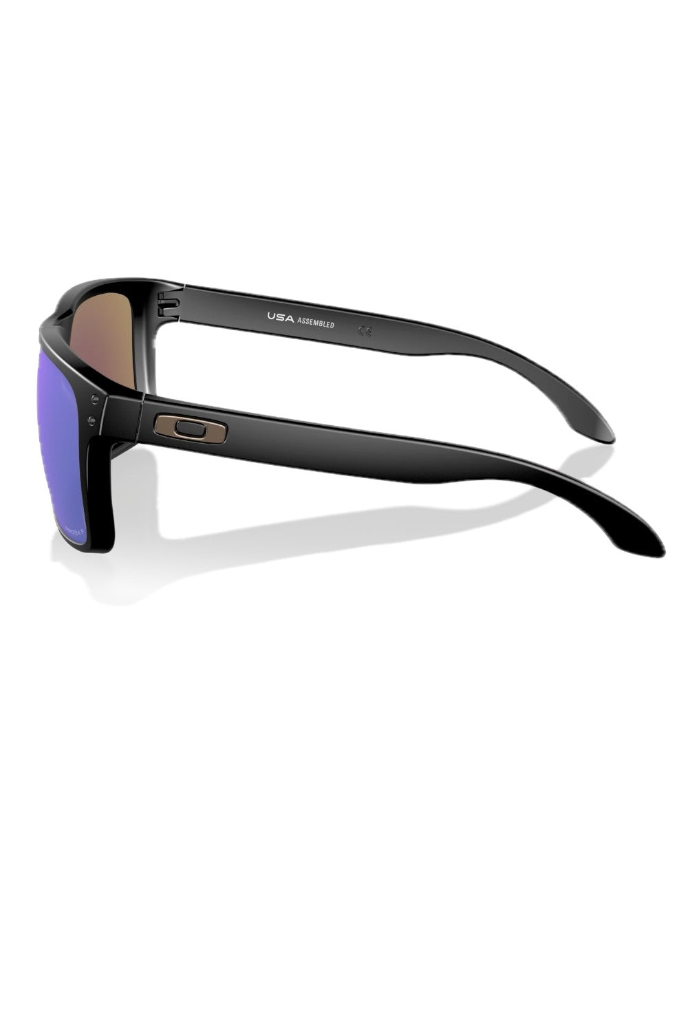 The look of Holbrook, from its iconic style to keyhole bridge and metal rivets, has been scaled up to fit larger faces.