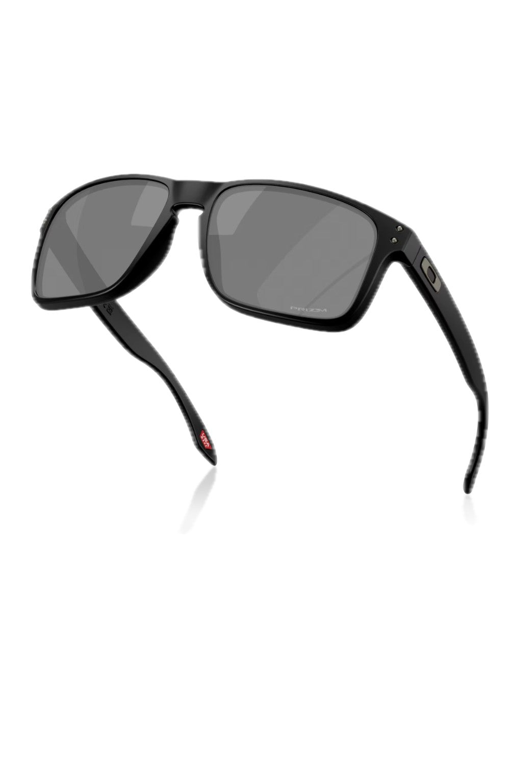 Holbrook is a timeless, classic design fused with modern Oakley technology. Inspired by the screen heroes from the 1940s, 50s, and 60s, this design epitomizes the spirit of exploration and adventure. The iconic American frame design is accented by metal rivets and Oakley icons, perfect for those who seek equal parts performance and style..