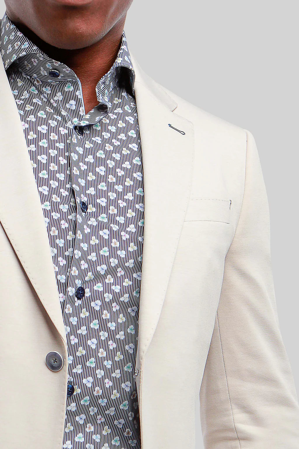 <p>Sporty enough to wear with a t-shirt or knit, and dressy enough to wear with a woven shirt; this blazer breaks the mold of a traditional black jacket.<span> Like most 7 Downie St. sport coats, the Stockton has a generous amount of stretch, allowing you to look your best without compromising comfort.</span></p> <div class="tab-content active"></div>