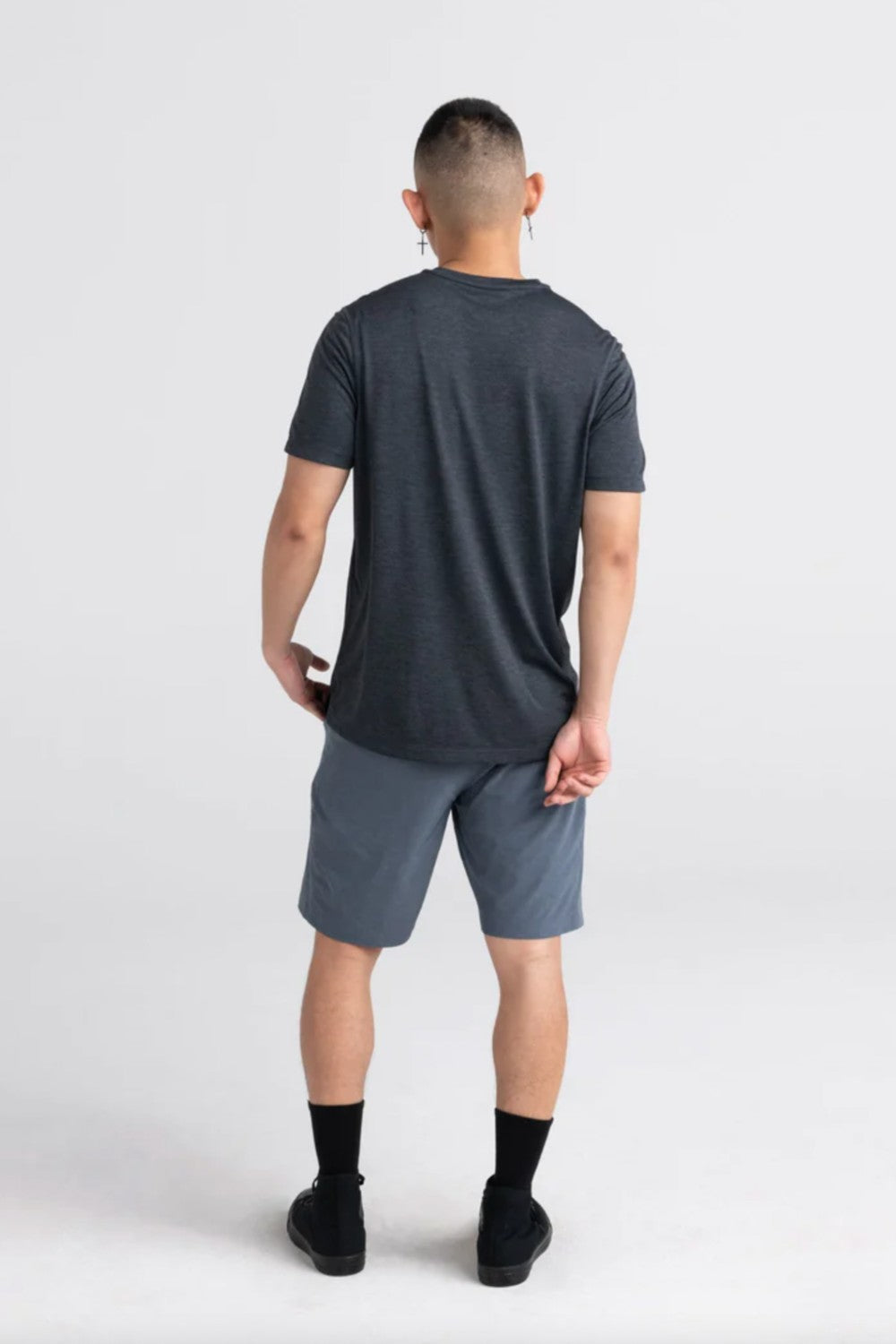 Made for crushing reps at the gym to crushing beves over the weekend. This contemporary and versatile style moves and breathes with you – whatever you get up to. Its breathable pin-dot mesh packs athletic performance into an everyday top.