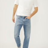 Machray is a modern take on the athletic fit jean, featuring a longer saddle and a slim-yet-spacious fit through the hip and thigh. Built for a close-but-comfortable sporty look, it’s finished with a classic straight leg opening for a sleek finish.