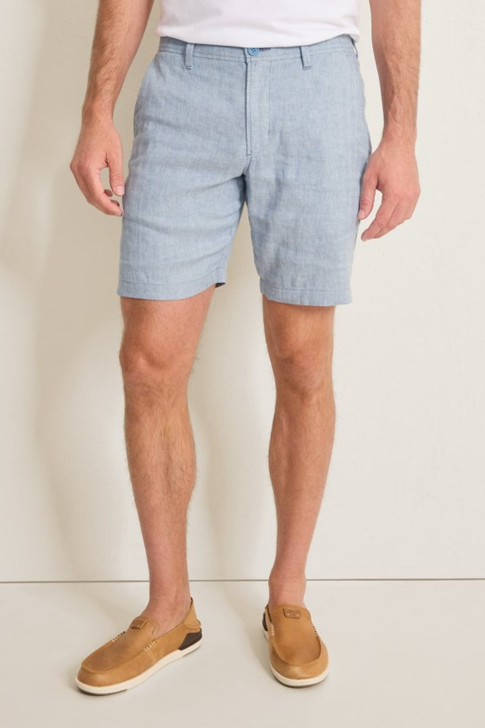 Want a more comfortable approach to elevated style for sunnier places? Start with these shorts that are crafted from a soft cotton-linen blend with just enough stretch and an effortless flat-front fit.