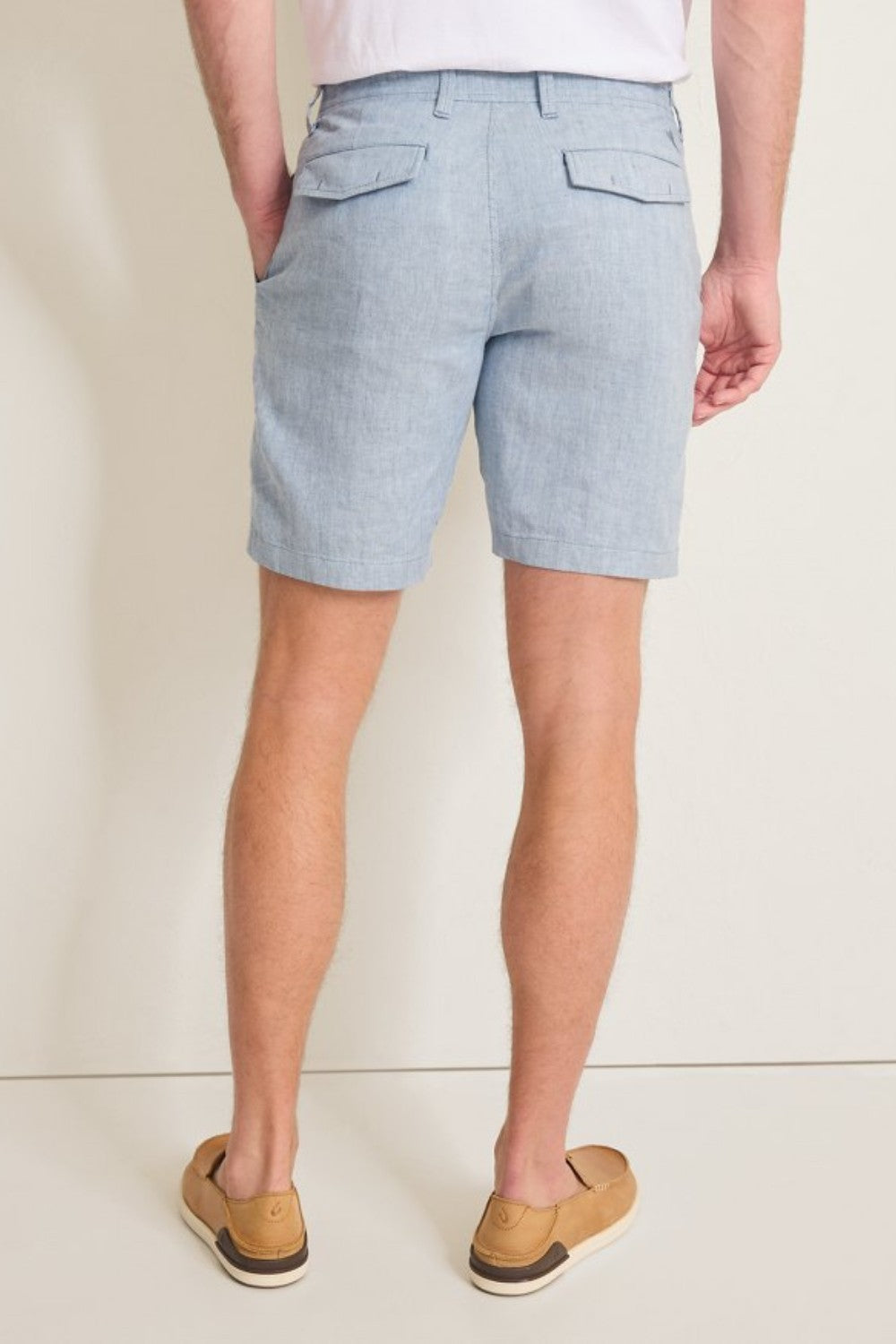 Want a more comfortable approach to elevated style for sunnier places? Start with these shorts that are crafted from a soft cotton-linen blend with just enough stretch and an effortless flat-front fit.