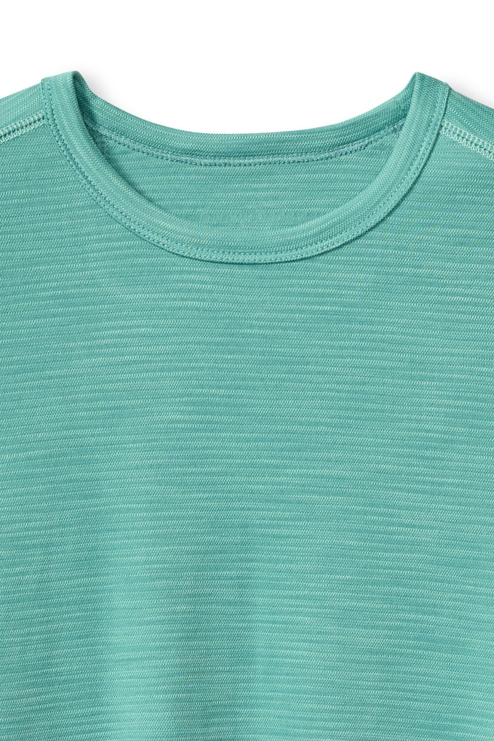 Elevate your casual style with the Tommy Bahama Paradise Isles Tee. Featuring a relaxed fit and the iconic Tommy Bahama logo, this tee is perfect for any island adventure. Crafted with soft and breathable fabric, it offers ultimate comfort and style. Embrace the island vibes in this must-have tee!