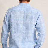 Airy, lightweight linen is our secret to reaching the height of effortless sophistication. A breathable fit meets an easy-to-wear plaid pattern in this warm-weather staple that always looks elevated.