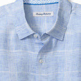 Airy, lightweight linen is our secret to reaching the height of effortless sophistication. A breathable fit meets an easy-to-wear plaid pattern in this warm-weather staple that always looks elevated.