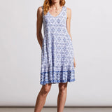 When comfort and fashion-forward style combine, they're a match made in heaven, and this flowy dress is the answer to our prayers. We're obsessed with the airy fit and sleeveless cut that flatters all day long, v-neckline, 36" length, side-seam pockets, and stretchy jersey fabric showing off a bold design. It's easy, breezy, and stylish.
