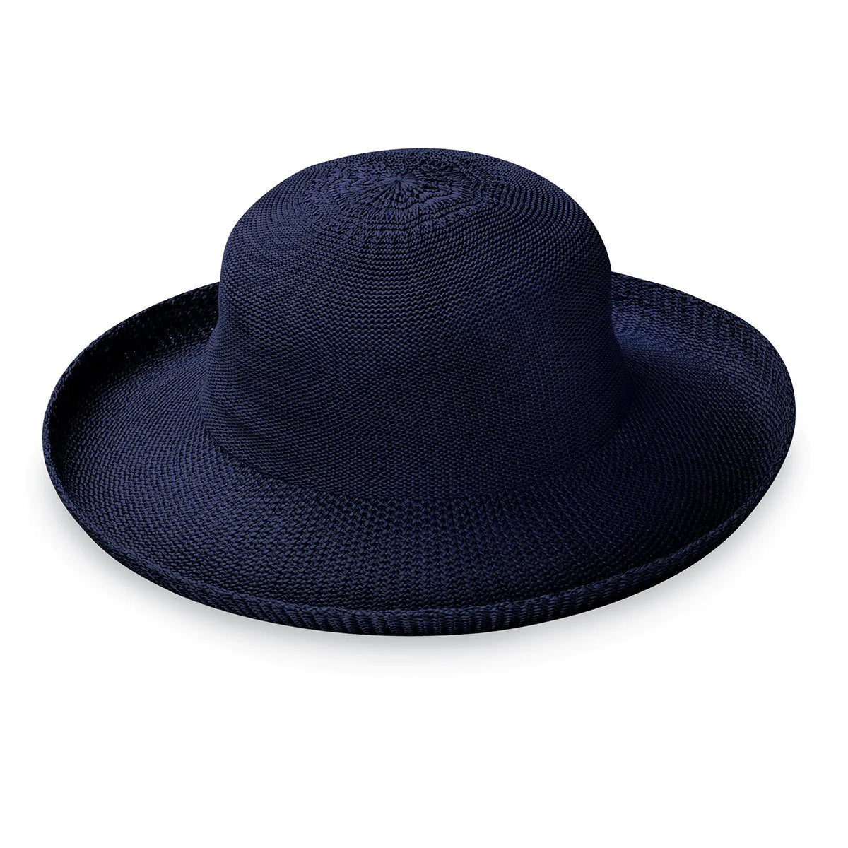 The straw hat goes modern. Made from ultra-lightweight poly-straw, the Victoria keeps you cool and comfortable through a round of golf or a day of sailing. Make the women's Victoria straw hat your go-to travel companion.