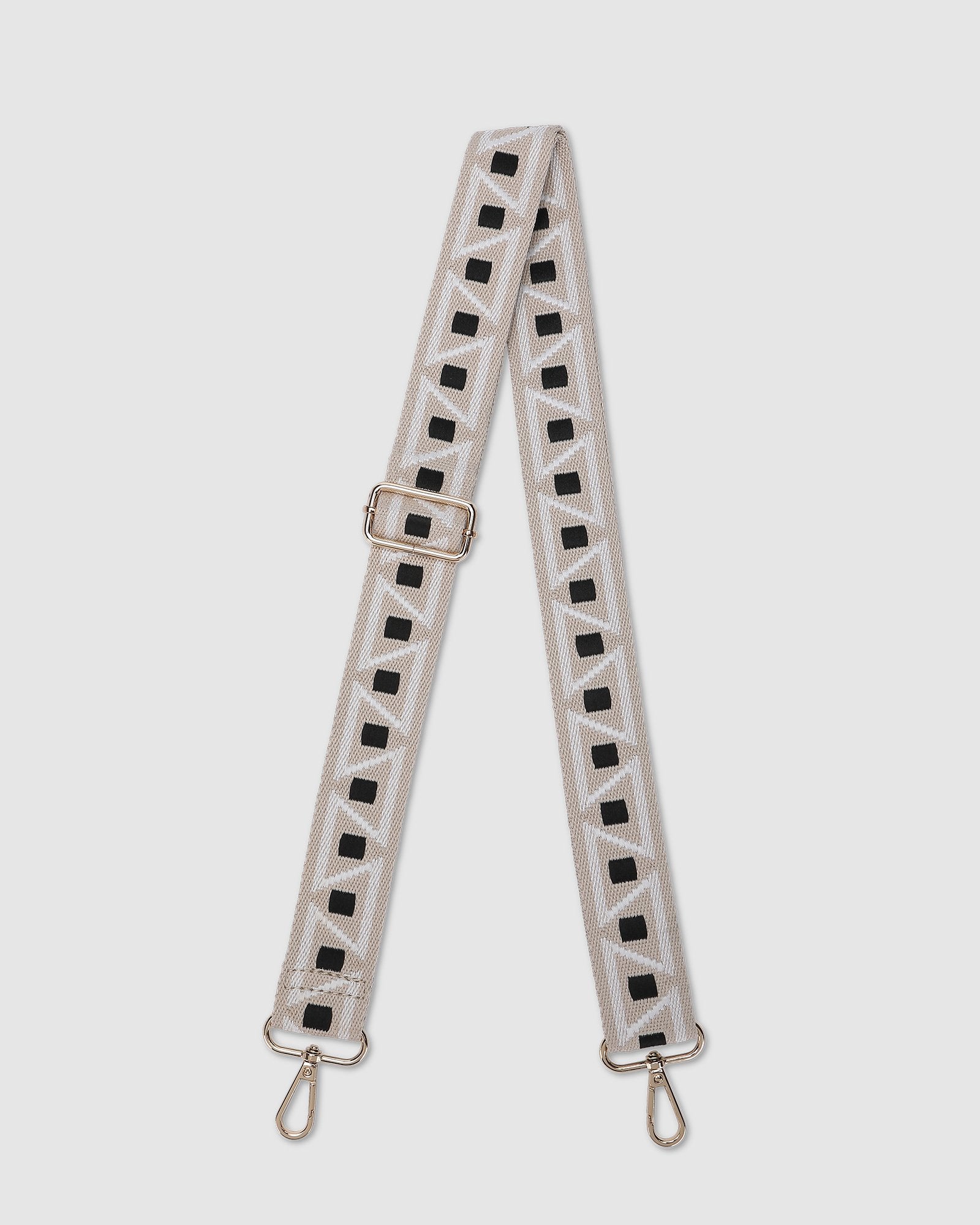 The Louenhide Kubi Guitar Strap is the perfect way to inject personality to your favourite Louenhide bag. Available in a range of colourful patterns, this multi-coloured bag strap effortlessly adds an eye-catching element to any outfit. Designed with both style and functionality in mind, this webbing guitar strap is completely adjustable, ensuring the ideal length to suit your preferences. The detachable feature allows you to effortlessly switch between bags, giving you the freedom to customize your look, a