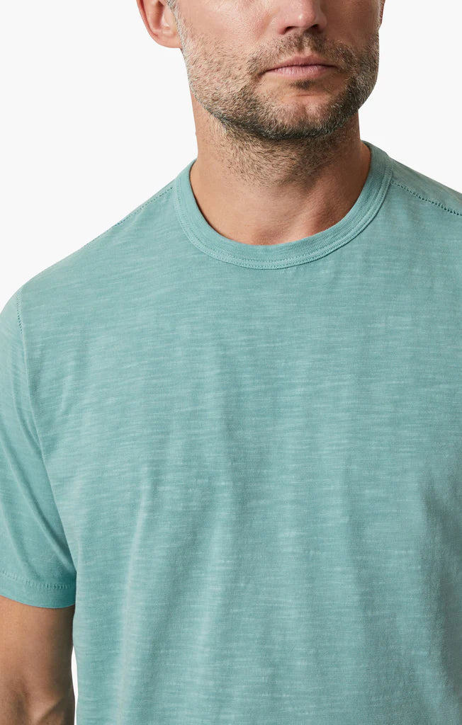 Cut for a comfortable fit from lightweight slub cotton-jersey, our new crewneck t-shirts are versatile base layer that will pair perfectly with your favourite denim.