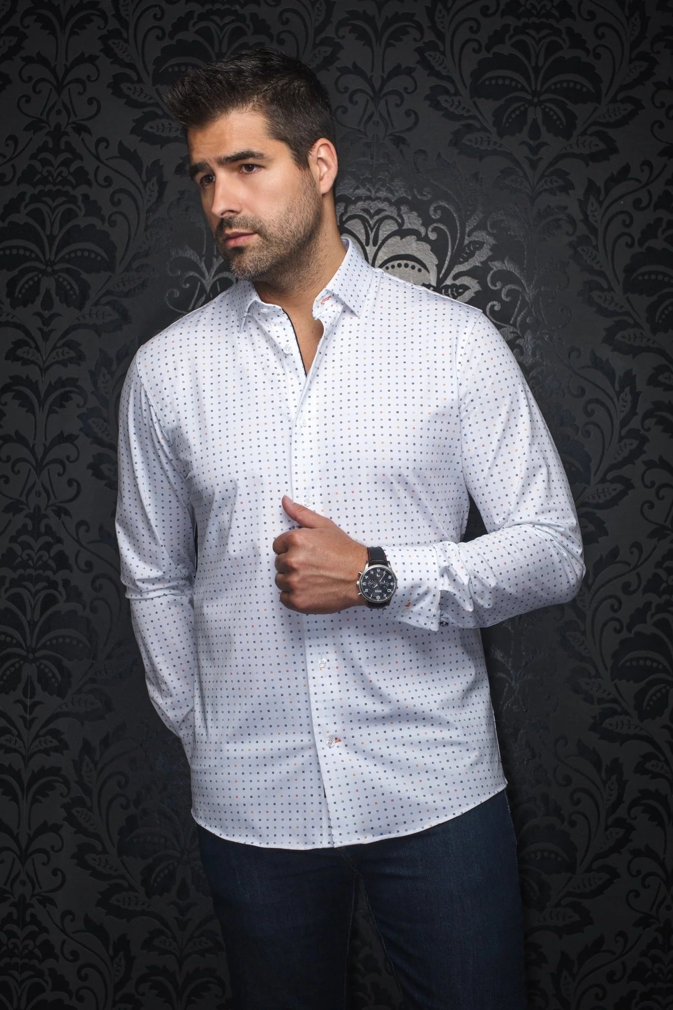 This is a collection of comfortable, performance stretch, fashionable dressy and casual shirts. Stand out from the crowd, thanks to Au Noirs cleaver use of contrasting patterns and sophisticated details. Comfortable with a high quality, performance stretch cotton fabric.&nbsp;