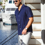Fashionable casual dress shirt for men in mercerized cotton for optimum comfort. Distinguish yourself with modern embossing and sophisticated details. Comfortable with premium stretch cotton fabric.