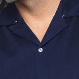 Fashionable casual dress shirt for men in mercerized cotton for optimum comfort. Distinguish yourself with modern embossing and sophisticated details. Comfortable with premium stretch cotton fabric.